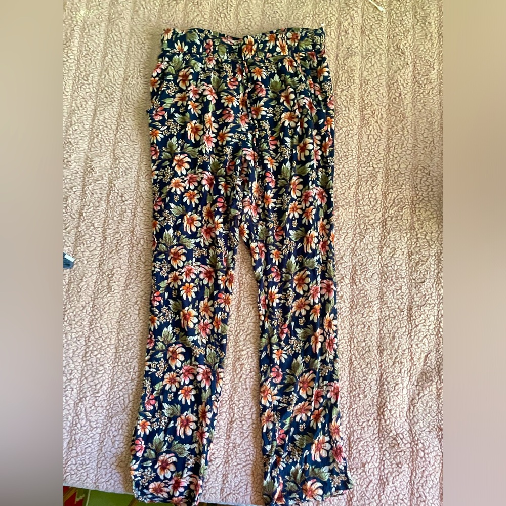 American Eagle Floral Pants